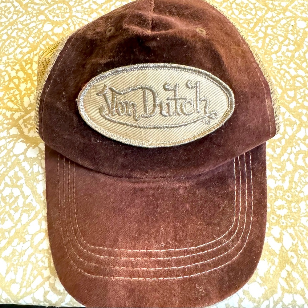 von dutch trucker hat authentic brown soft velvet